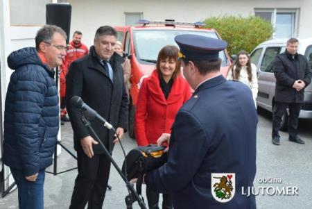 Namestitev defibrilatorja v Cezanjevcih 2